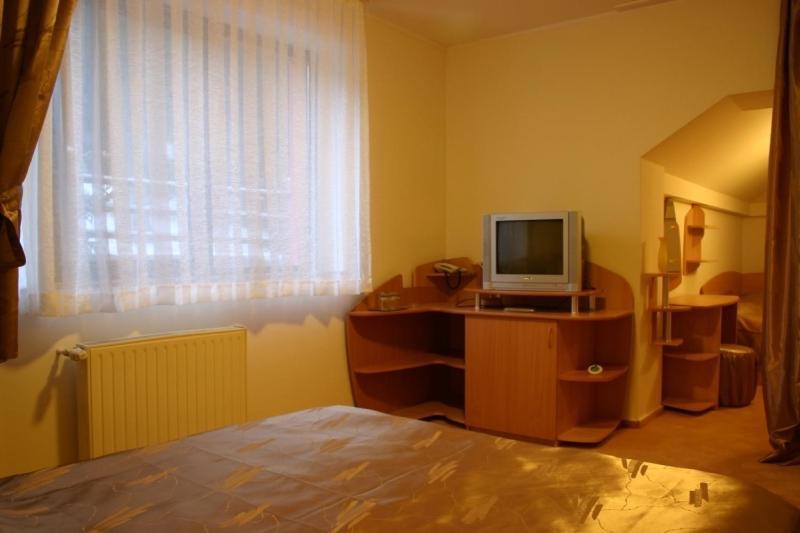 Pensiunea Turistica Delmonte Holiday Hotel Sinaia Bilik gambar